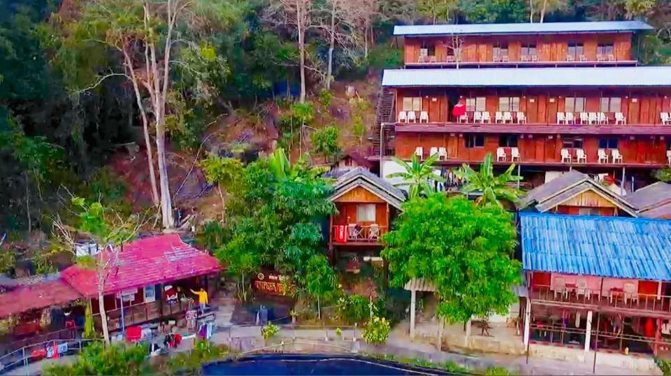 Tapear Resort Phi Phi-eilanden Buitenkant foto